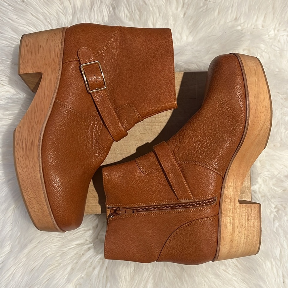 Charlotte Stone Tan Ankle Boots